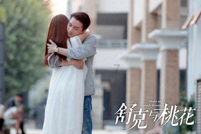 漂亮鹦鹉救援